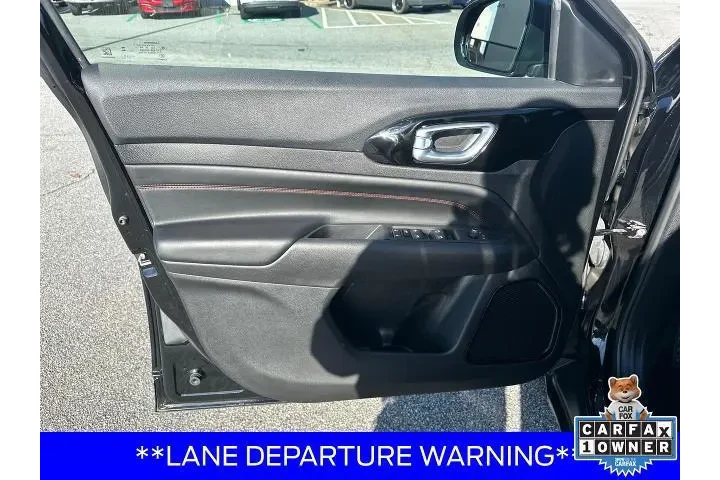 $23998 : Jeep Compass 2023 4x4 Trailh image 10