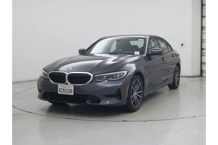 $27998 : BMW 3 Series 2022 330e 4dr S image 4