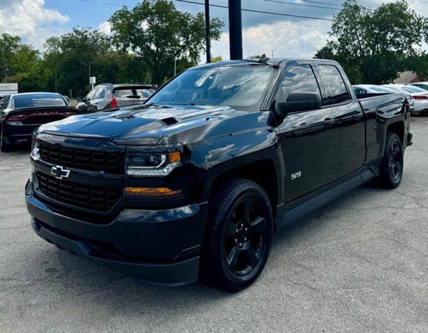 $19900 : 2018 Silverado 1500 Custom image 4