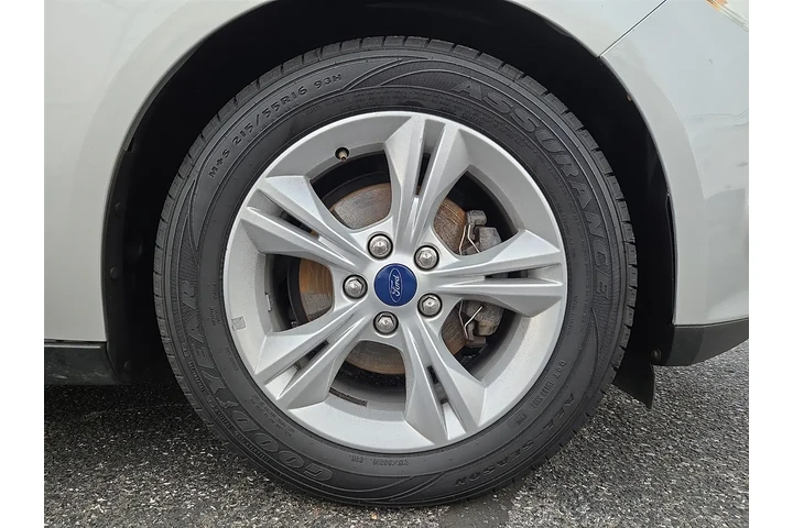 $8800 : 2014 Focus SE Sedan image 8