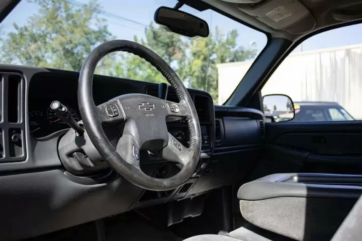 $13995 : 2006 Silverado 2500HD image 7