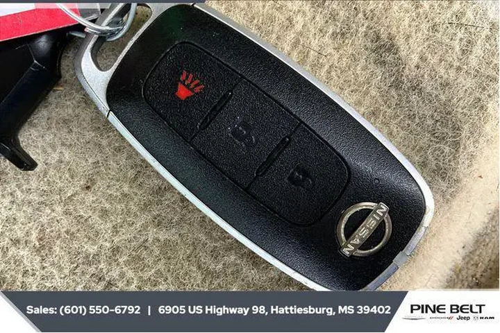 $21645 : Nissan Rogue 2023 AWD S 4dr image 9