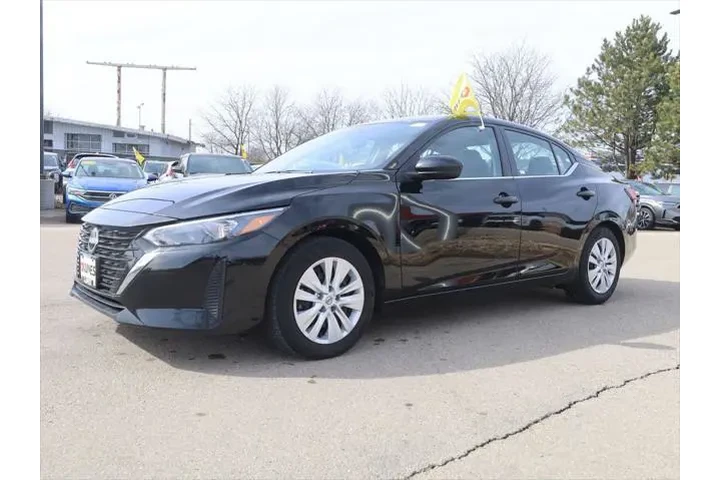 $17977 : Nissan Sentra 2025 S 4dr Sed image 5