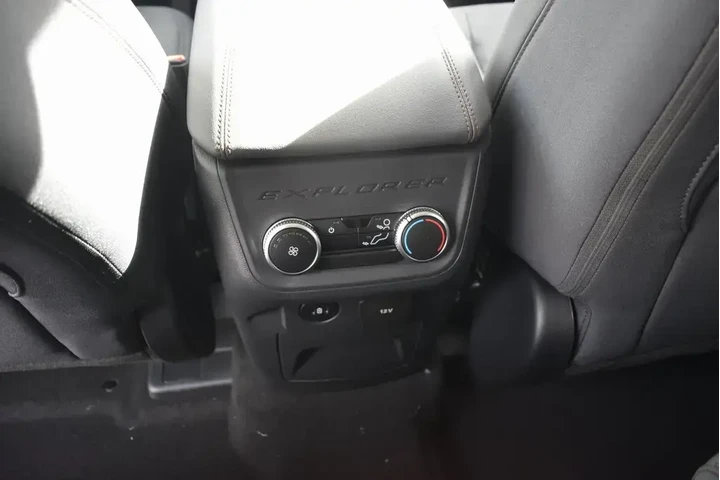 $36990 : Ford Explorer 2025 Active 4d image 10
