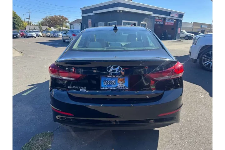 $7998 : 2017 Elantra SE image 7