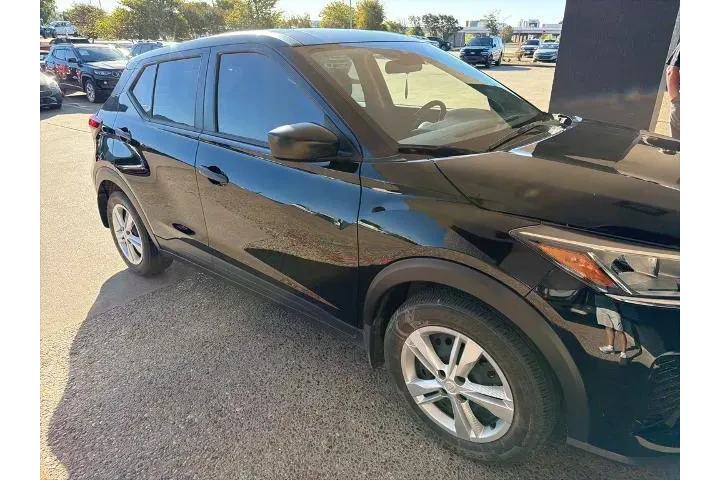 $18407 : Nissan Kicks 2024 S 4dr Cros image 7