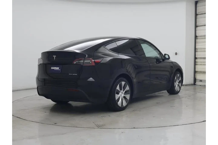 $39998 : Tesla Model Y 2024 AWD Long image 8
