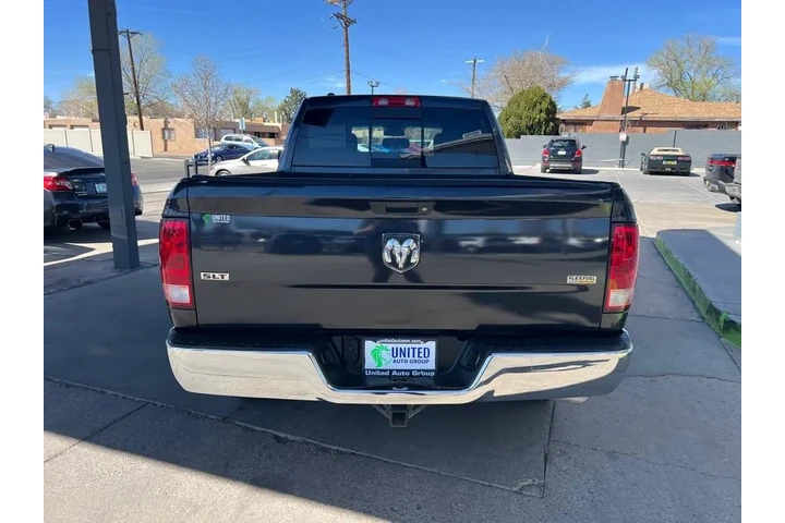 2017 RAM 1500 SLT Quad Cab 2WD image 6