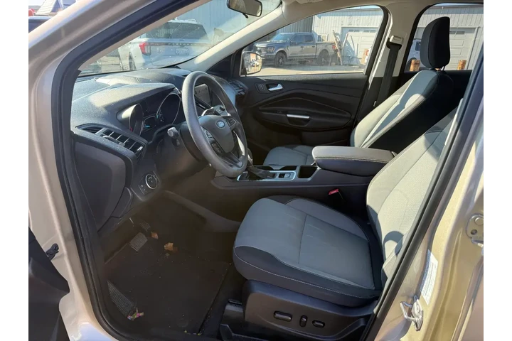 $12700 : Ford Escape 2018 AWD SE 4dr image 10