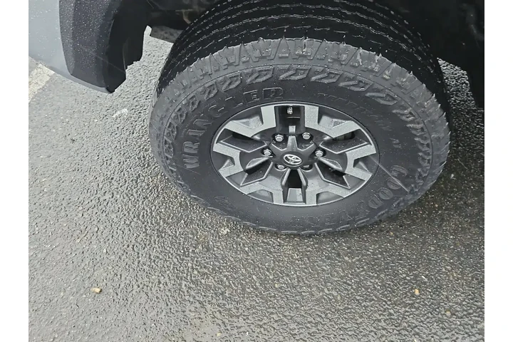 $28500 : Toyota Tacoma 2020 4x4 TRD P image 3