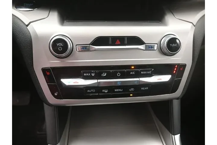 $25991 : Ford Explorer 2022 XLT 4dr S image 9
