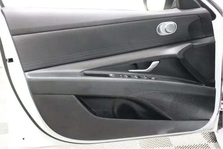 $21987 : Hyundai ELANTRA 2024 SEL 4dr image 6