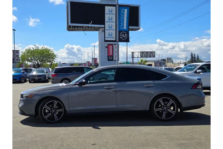 $31998 : Honda Accord Hybrid 2025 Spo image 4