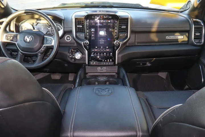 $44988 : 2024 1500 Laramie 4x4 Crew Ca image 10