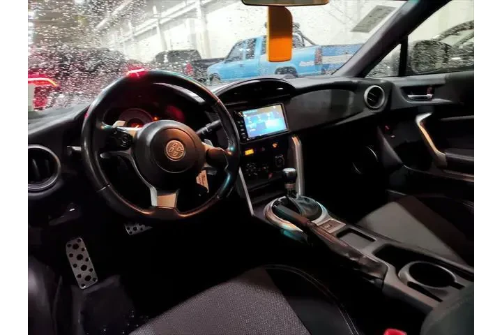 $20299 : Toyota 86 2017 2dr Coupe 6A image 8