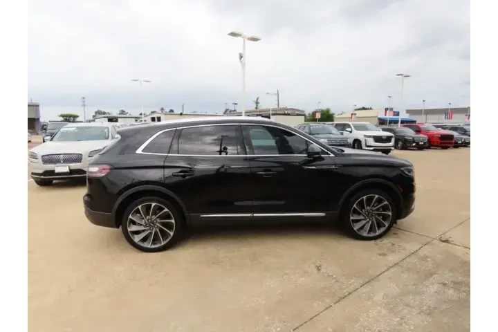 $39945 : Lincoln Nautilus 2023 AWD Re image 8