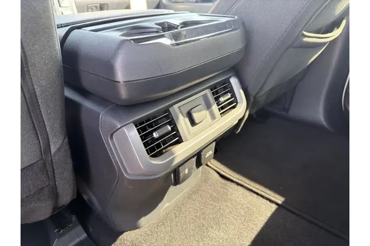 $38207 : Ford F-150 2024 4x2 XLT 4dr image 8