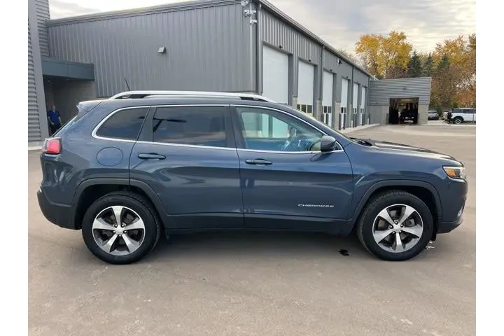 $16975 : Jeep Cherokee 2019 4x4 Limit image 4