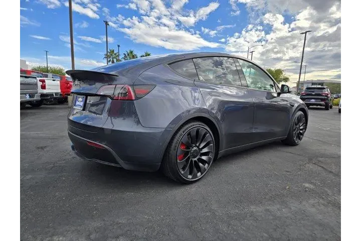 $33643 : Tesla Model Y 2022 AWD Perfo image 6