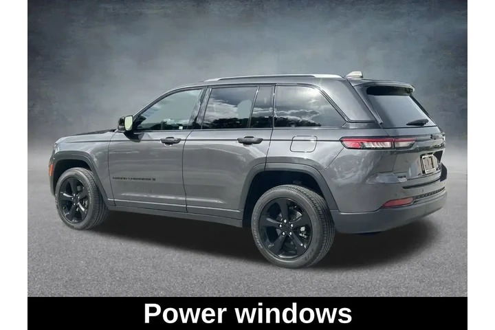 $34896 : Jeep Grand Cherokee 2024 4x4 image 9