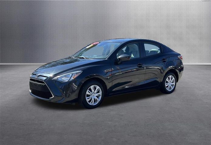 $16623 : 2019 Yaris L image 3