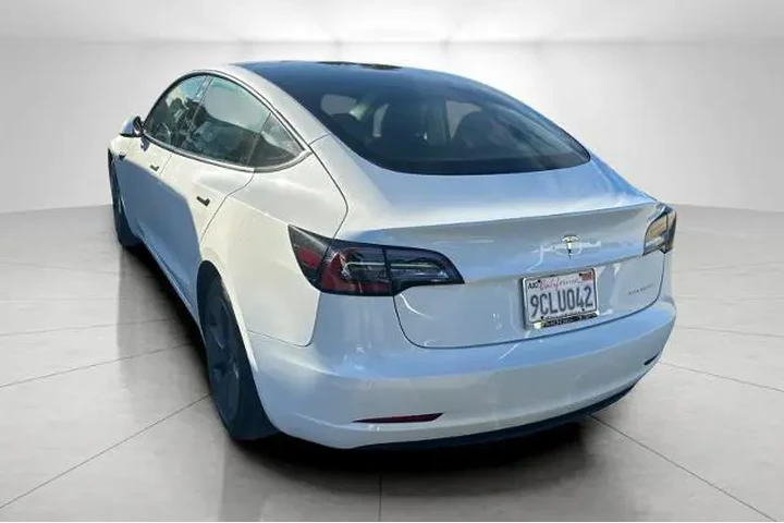 $24999 : Tesla Model 3 2022 AWD Long image 3