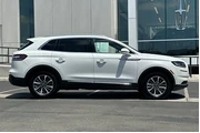 $34900 : Lincoln Nautilus 2022 Reserv thumbnail