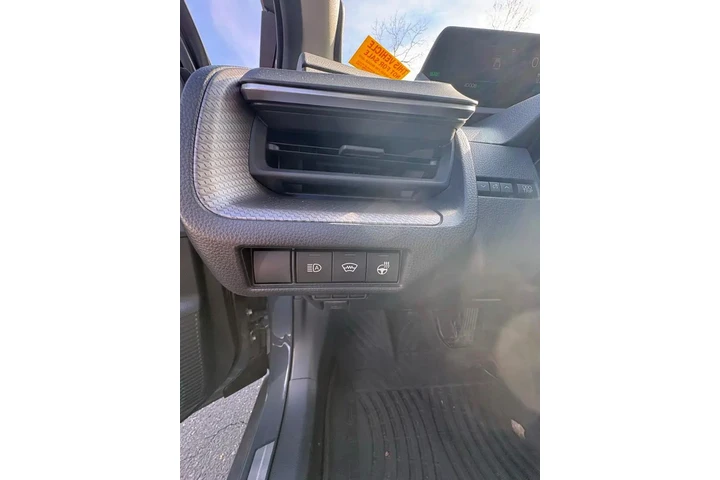 $28999 : Toyota Prius 2023 AWD Limite image 10