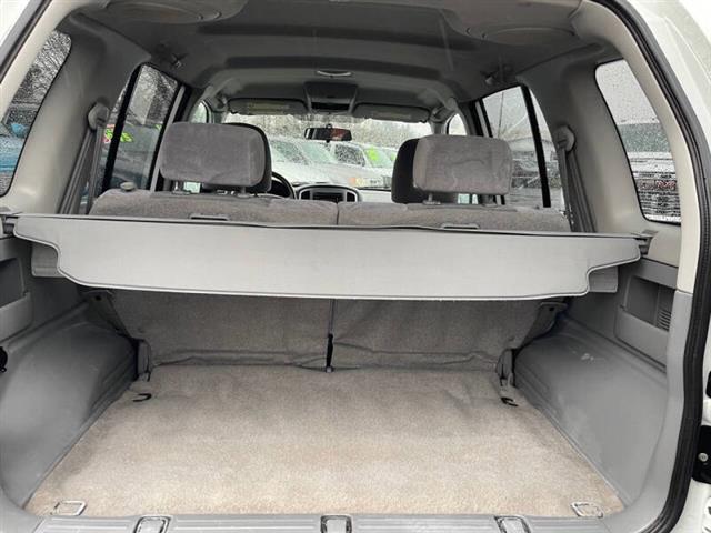 $6995 : 2005 Grand Vitara EX image 9