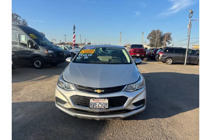 $9999 : 2017 Cruze LS Auto image 3