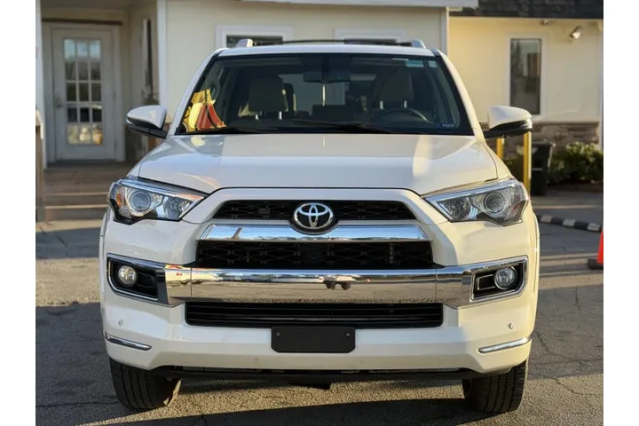 2019 4Runner Limited image 8