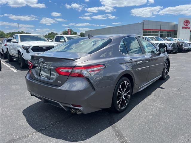 $18990 : PRE-OWNED 2019 TOYOTA CAMRY SE image 7