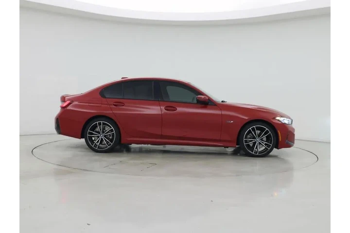 $33998 : BMW 3 Series 2023 330e 4dr S image 7