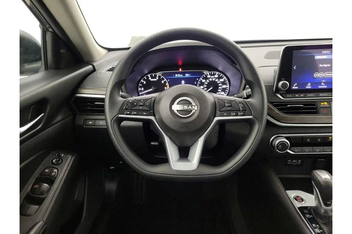 $20998 : Nissan Altima 2025 2.5 SV 4d image 10