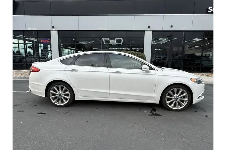 $12949 : Ford Fusion 2017 AWD Titaniu image 8