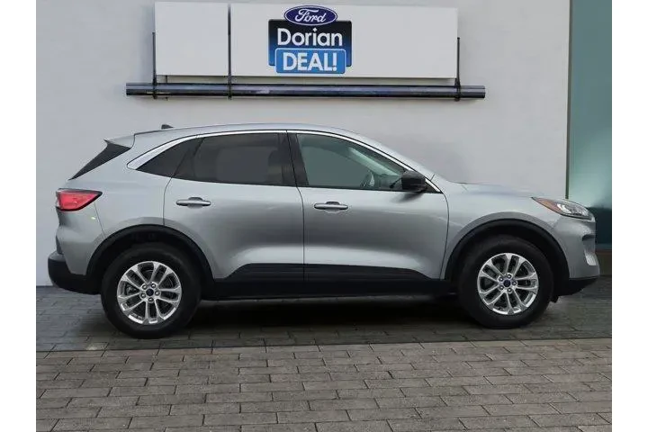 $19995 : Ford Escape 2022 AWD SE 4dr image 2