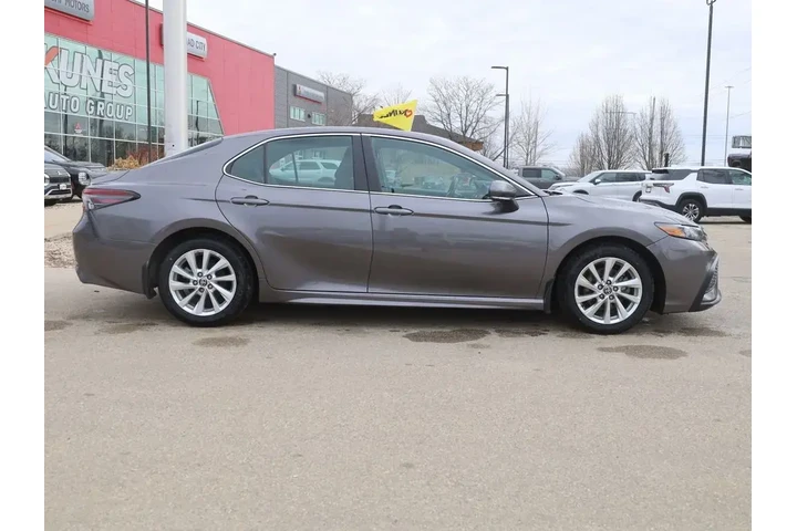 $22177 : Toyota Camry 2023 SE 4dr Sed image 10