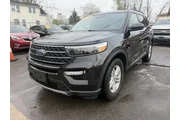 2022 Explorer XLT thumbnail