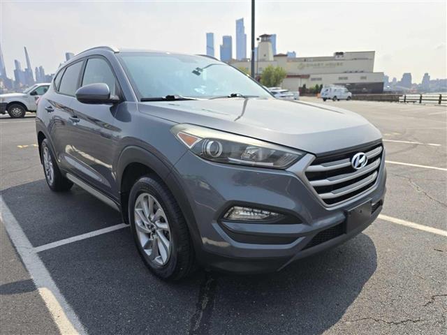 $11495 : 2017 HYUNDAI TUCSON image 3