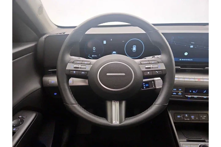 $27998 : Hyundai KONA 2024 Limited 4d image 10