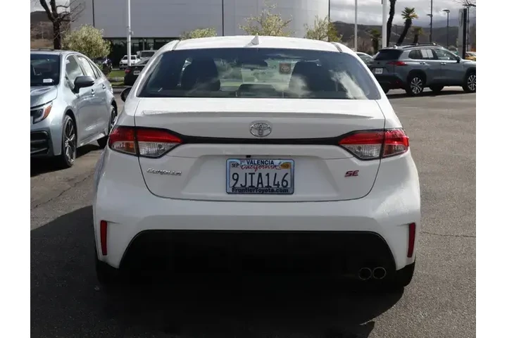 $23026 : Toyota Corolla 2024 SE 4dr S image 4