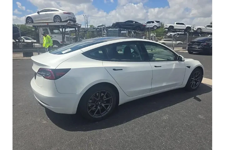 $23490 : Tesla Model 3 2023 4dr Sedan image 3