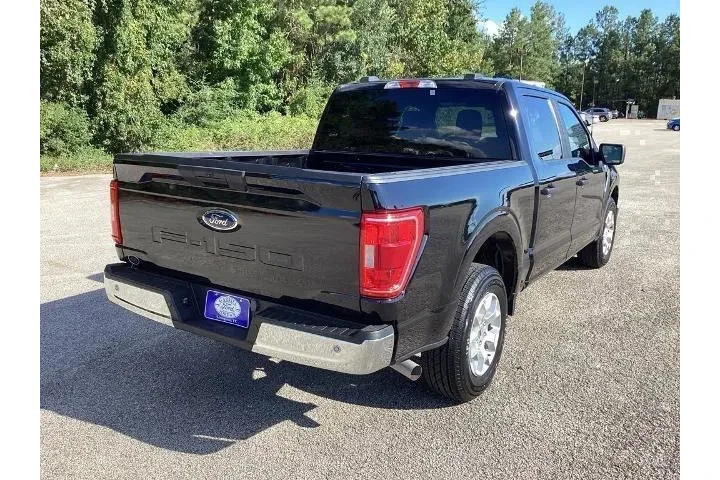 $28090 : Ford F-150 2023 4x2 XLT 4dr image 5