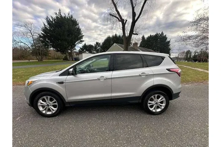 $8495 : Ford Escape 2017 SE 4dr SUV image 5