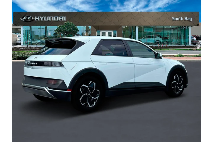 $23998 : Hyundai IONIQ 5 2024 SEL 4dr image 8