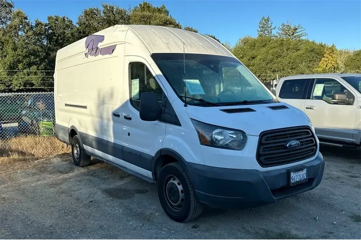$29941 : Ford Transit 2018 250 3dr LW image 2
