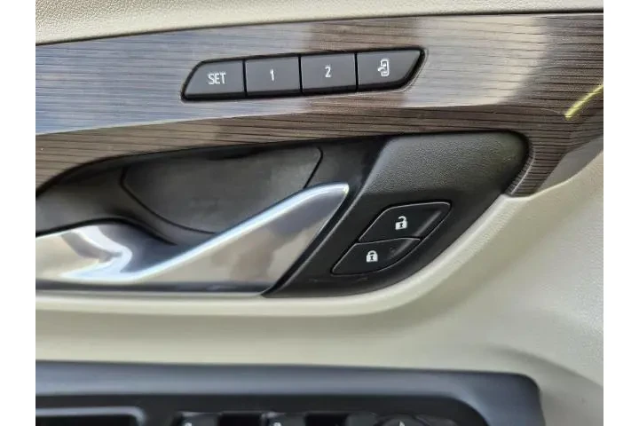 $29784 : GMC Terrain 2024 AWD Denali image 7