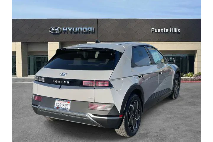 $23995 : Hyundai IONIQ 5 2023 AWD SEL image 5