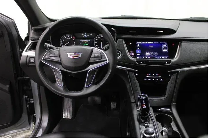 $34982 : Cadillac XT5 2024 4x4 Luxury image 2