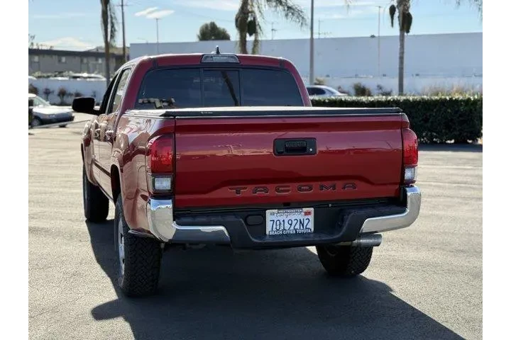 $28144 : Toyota Tacoma 2019 4x2 SR5 4 image 9